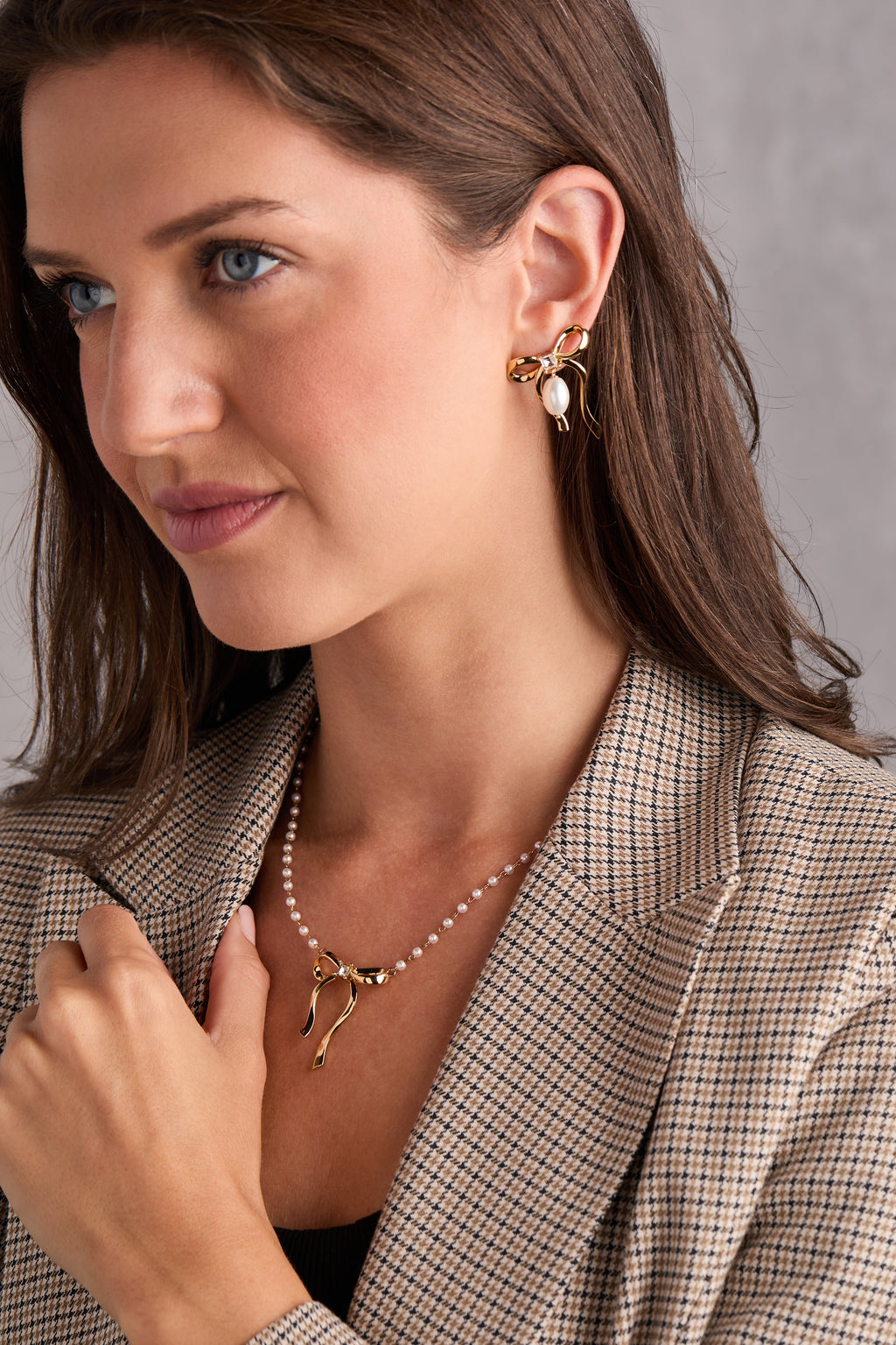 Bow Pearl Coquette Necklace