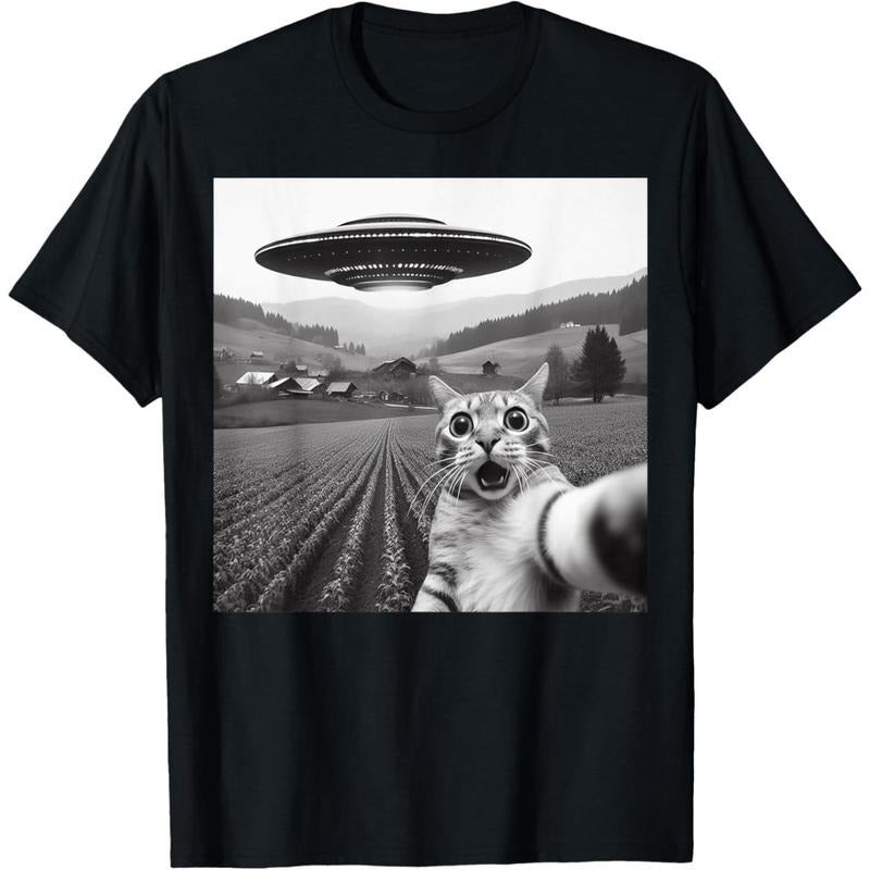 Cat Selfie With Alien UFO Funny Cat Gifts For Men Women Kid T-Shirt made in usa