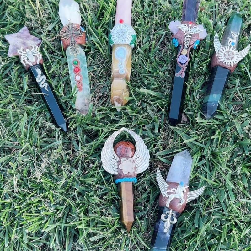 Magic wands. Varitas de cuarzo Multicoloured