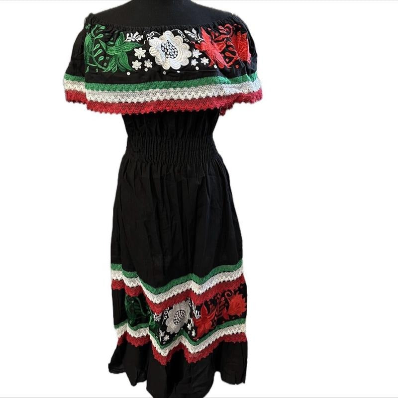 Mexican dress size Large Holiday