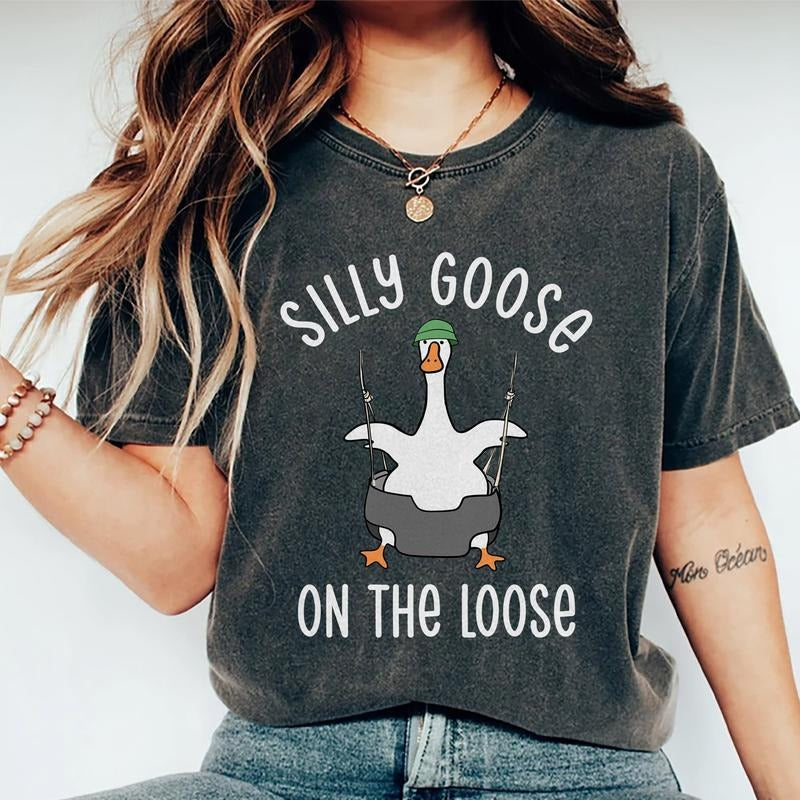 Sillie Goose On The Loose Shirt, Funny Silliest Goose Tee, Duck Lovers T-shirt, Funny Goose Shirt, Meme Tee, Funny Gift For Her