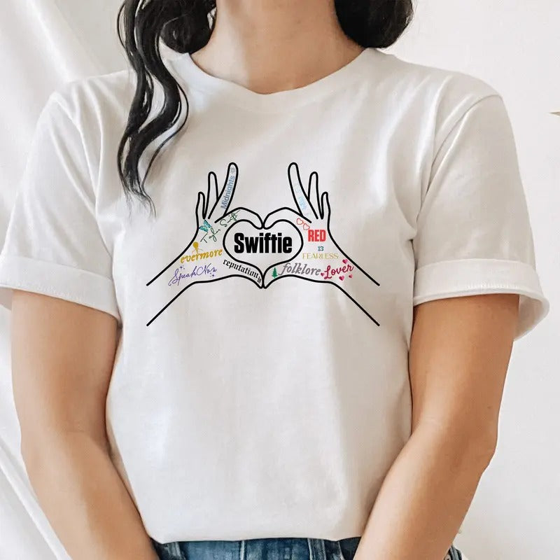 Swiffti.ee Red Hand Heart Shirt, Swiff.tiee Hand Country Music T-Shirt, Concert Shirts, Shirts For Women