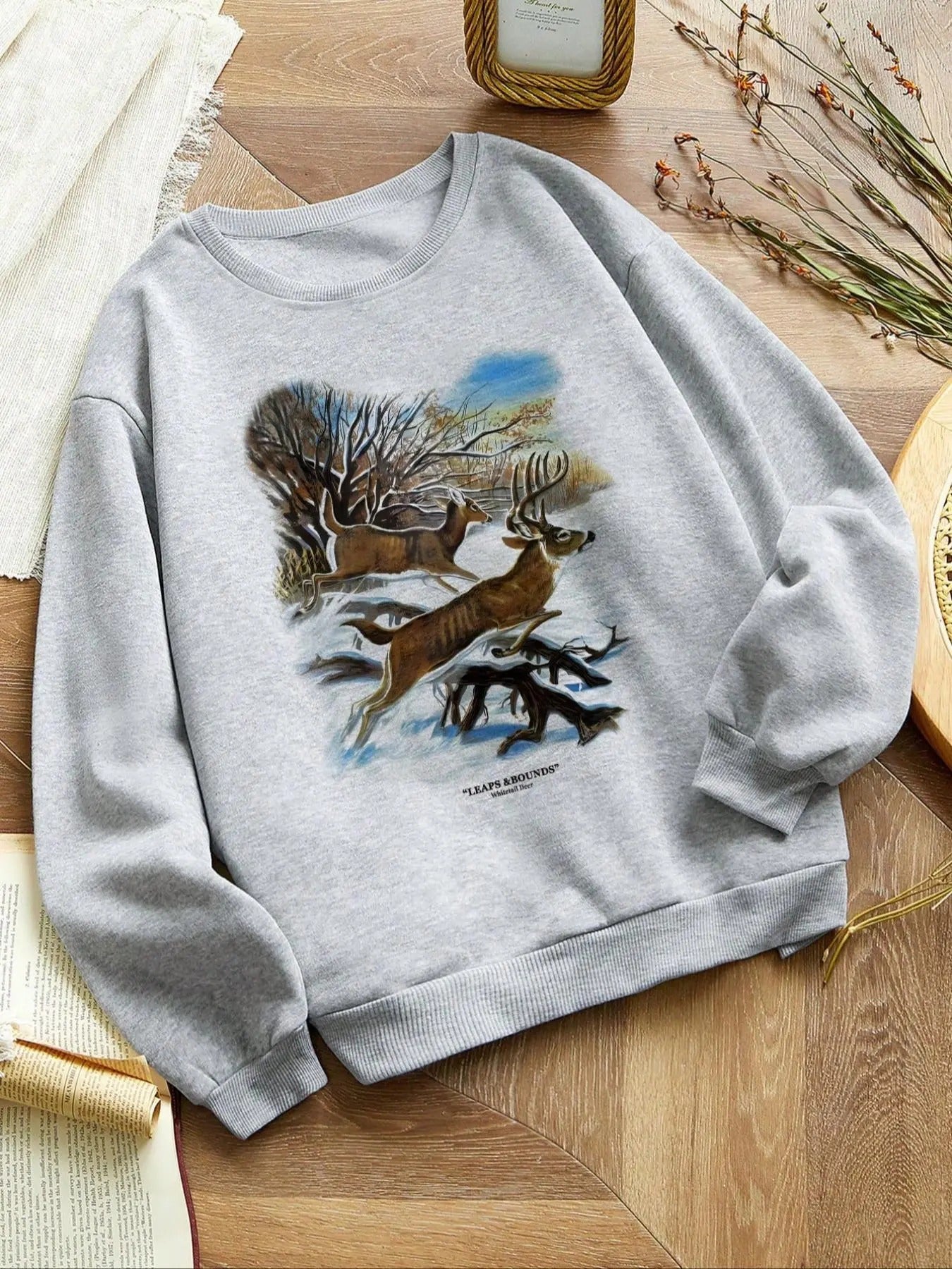 Women's Deer Print Crew Neck Sweatshirt, Casual Long Sleeve Pullover for Daily Wear, Ladies Clothes for All Seasons