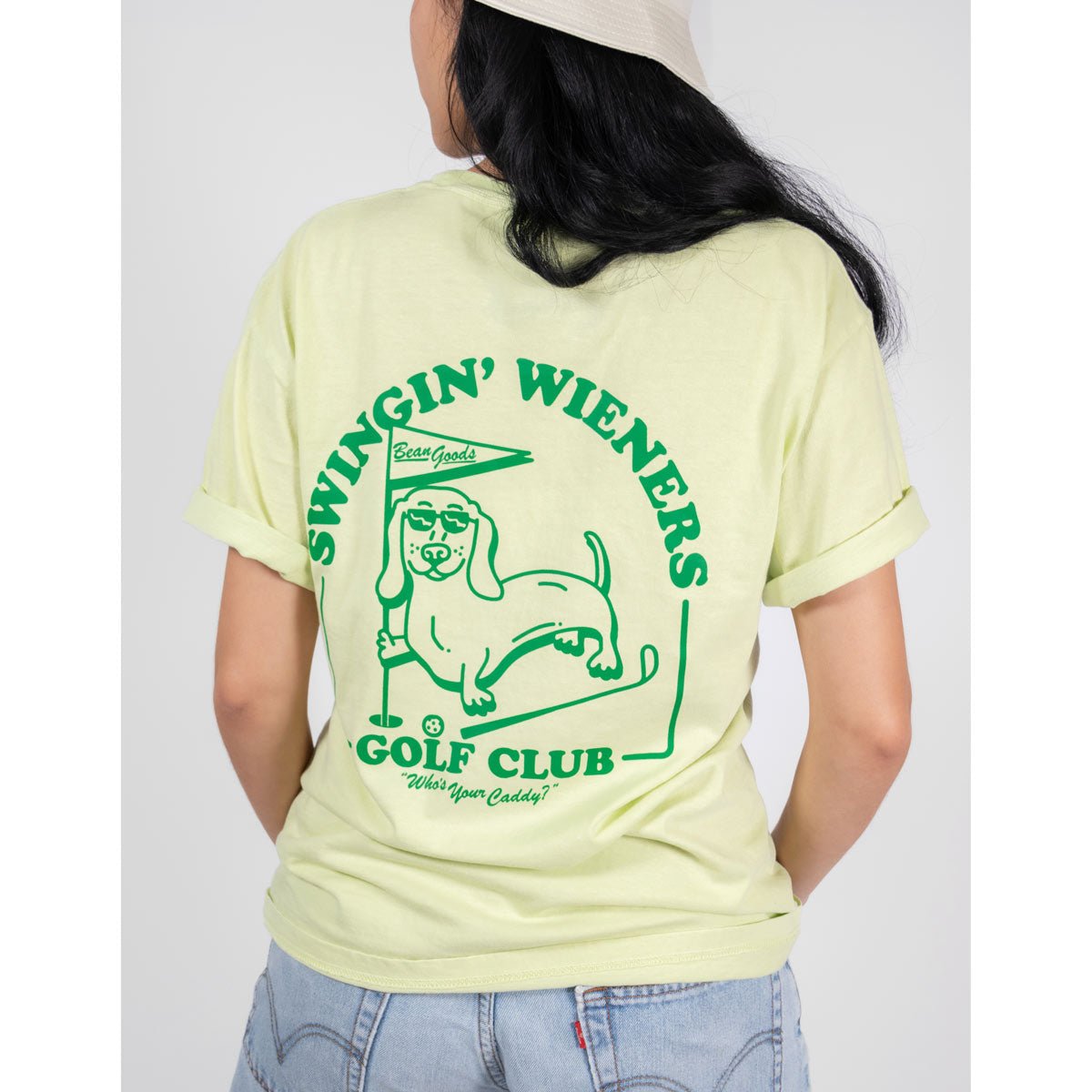 swinginÃ¢â‚¬â„¢ wieners golf club unisex pocket tee | birdie green